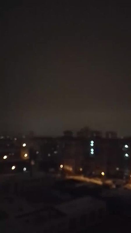 Чингис Дамбиев: Русская "Герань" наводит движуху на районной электроподстанции в ходе сегодняшней массированной ночной ракетно-дроновой атаки на Киев