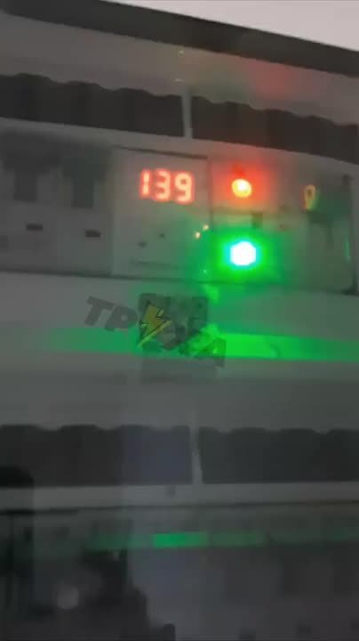 Скачки рапряжения в Киеве и Житомире, наверное что то случилось