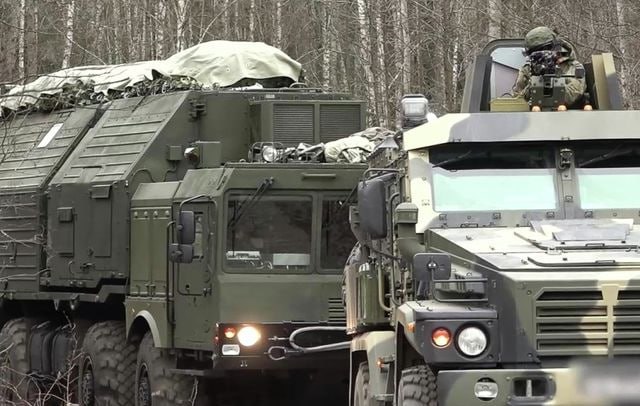 «Орешник» как сигнал: Москва ответила ударом за атаку на президентскую резиденцию