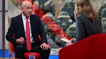 Sun: Министр обороны Британии Хили оказался рядом с местом удара "Орешником"