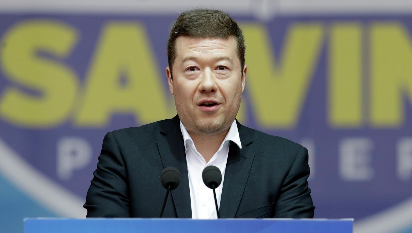 В парламенте Чехии потребуют отставки осудившего помощь Киеву спикера