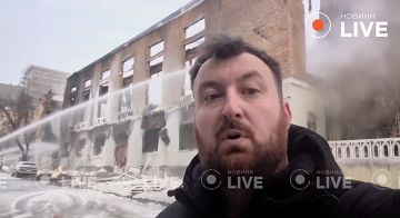 Кадры объективного контроля уничтоженного склада в Киеве после большого пожара, вызванного прилетами гераней