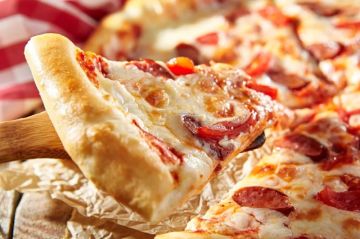 НКО потратила деньги на помощь Киеву на шопинг, пиццу и заправку авто