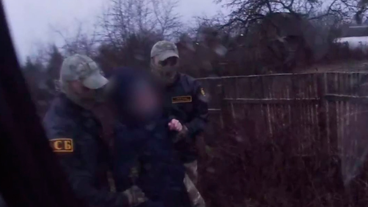 ФСБ предотвратила покушение на сотрудника предприятия ОПК в Санкт-Петербурге