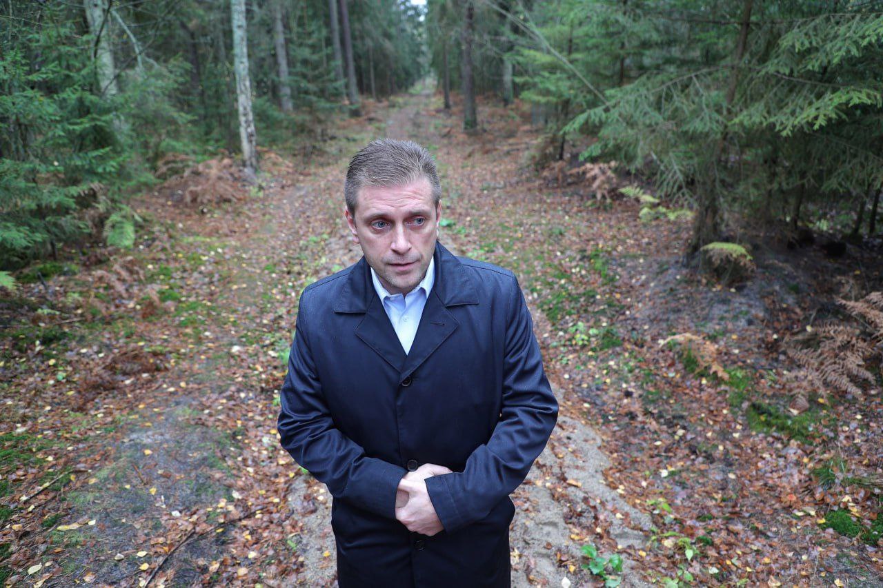 Новости к этому часу:. В Калининградской области звдержали директора нацпарка «Куршская коса» Анатолия Калину (на фото)