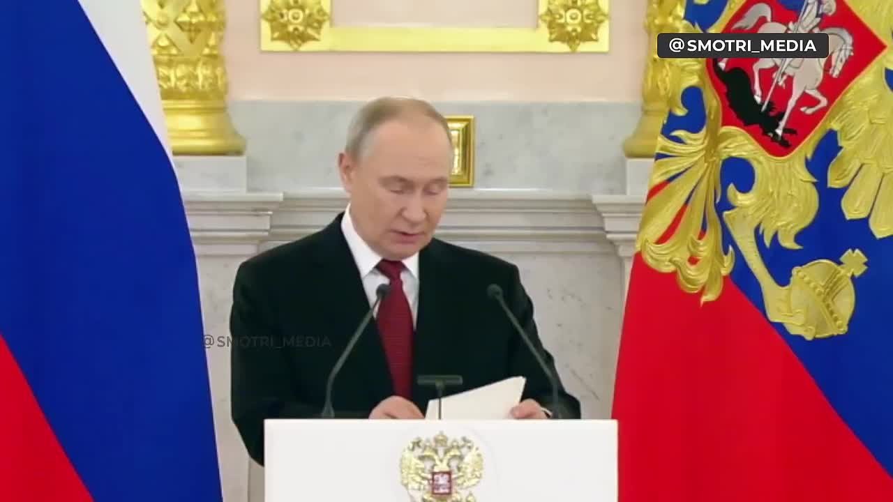 Мы хотим надеяться, что трудности и невзгоды, взаимные конфликты останутся в прошлом — Путин во время церемонии вручения верительных грамот послам зарубежных государств