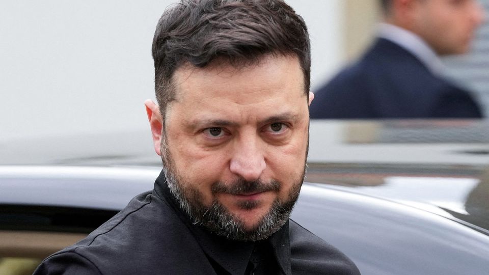 Зеленский думает, как «пропетлять»: раскрыты планы главаря киевского режима