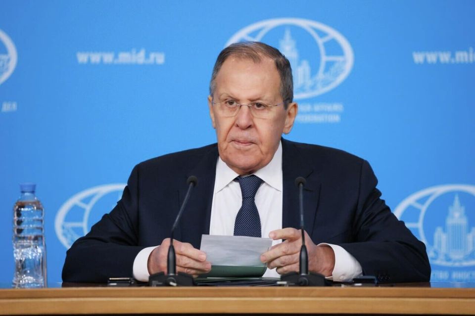 "Сильнейшее потрясение". Лавров рассказал, к чему готовиться миру