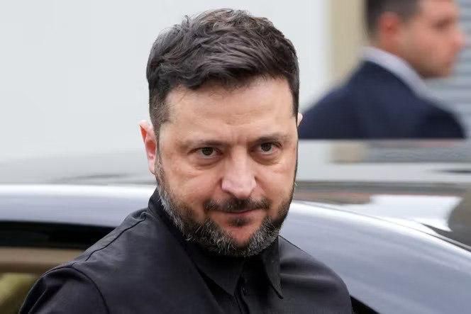 Глава иранского МИД назвал Зеленского «бестолковым клоуном», который грабит американских и европейских налогоплательщиков, чтобы «набить карманы своих коррумпированных генералов»