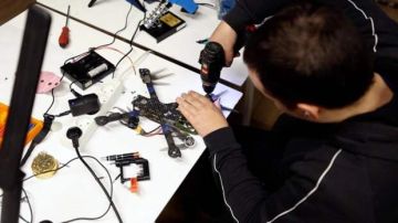 Укро-оборонщики проболтались: Удары по энергетике срывают производство дефицитных дронов