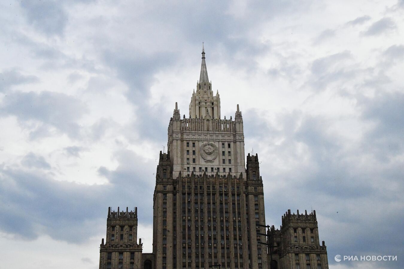 В МИД оценили обещание Британии и Франции разместить войска на Украине