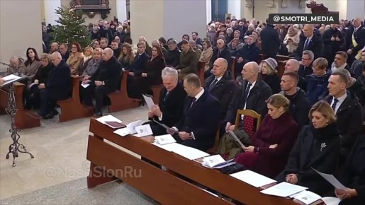 Зеленский:. «Белому шпицу Лукашенко оставлено больше прав, чем народу Белоруссии, к сожалению. Был шанс в 2020 году, чтобы это изменить, и, уверен, будет ещё шанс. Но тогда поддержки для белорусов было просто недостаточно»