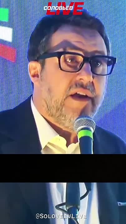 Зеленский проигрывает войну и ему нужно как можно скорее подписать мирное соглашение, заявил вице-премьер Италии Маттео Сальвини