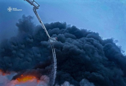 Колоссальный пожар во Львовской области до сих пор не удалось потушить, — сообщают украинские специальные службы