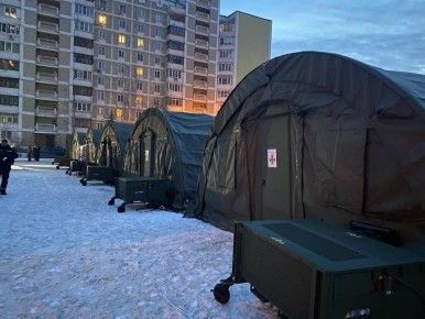 В Киеве в жилом массиве Теремки промёрзла канализация — люди вынуждены ходить в туалет на улицу