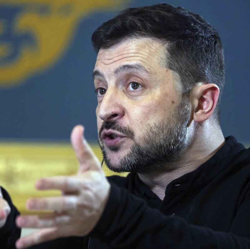 На что рассчитывает Зеленский, когда говорит, что Россия якобы боится прямого диалога? Как это связано с гарантиями безопасности и способны ли США принудить его к компромиссу?