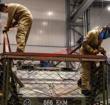 Эстонская армия начала устанавливать антидроновые решетки на свою бронетехнику, возможно, для последующей передаче Украине