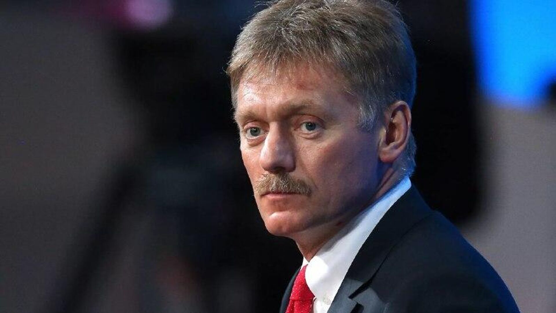 "Пока мы говорим про Москву": Песков ответил на вопрос о встрече Путина и Зеленского