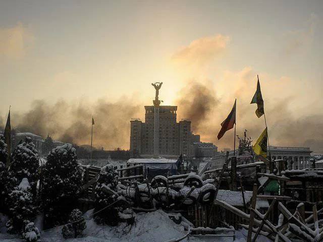 Мир обсуждают все громче, но войну пока никто не останавливает