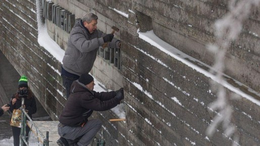 � ����� ������������� �������� ������� � ����� �����