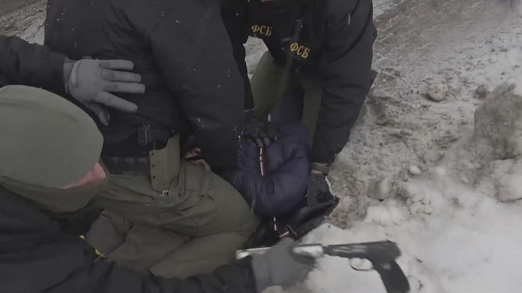 ФСБ предотвратила покушение на российского военнослужащего в Петербурге