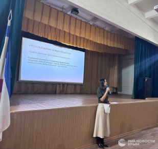 Шеф-редактор радио "Спутник в Крыму" Светлана Калинина выступила с мастер-классом по ораторскому искусству в Алуште