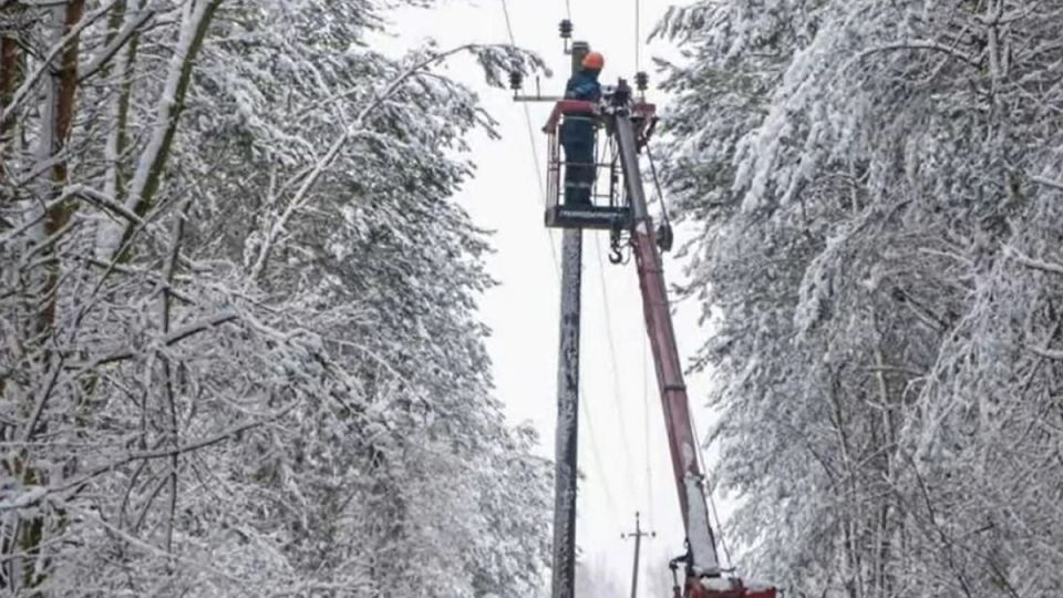 Есть версия: Блэкаут в Молдове произошел по причине "игр" в перетоки с Украиной - кажется, допомогались