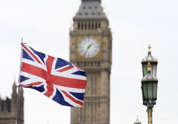 FT: ЕС одобрил Британии доступ к военным контрактам для Украины