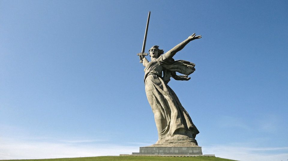 Вячеслав Володин: мы должны сделать все, чтобы защитить подвиг участников Сталинградской битвы