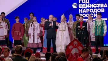 ���������� ����� � ���� ���, �������� �� ������ ���������� ������������� � �������, ���������� ���� � ����� "����", ������� �����