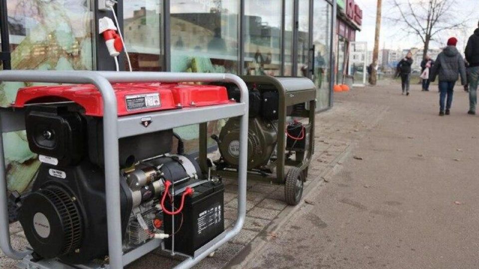 Обесточены потребители в Запорожской, Одесской, Сумской и Харьковской областях, Киев без отопления