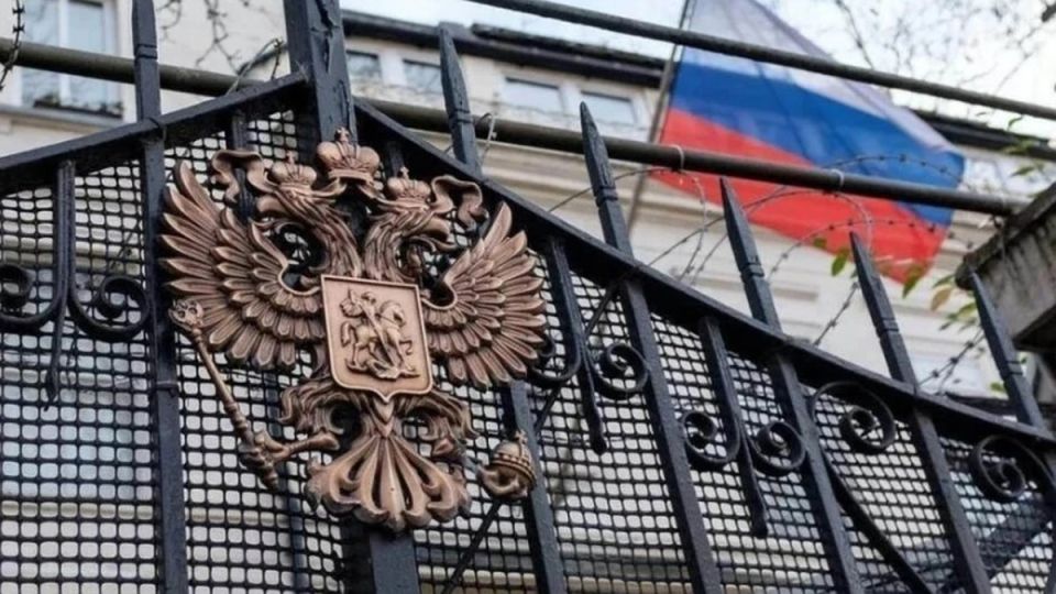 ��������� ����� ������������ ������� ����* ������ � ������ ����������� � ��