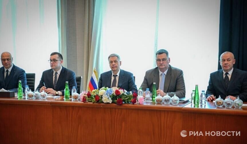 "Абсолютно ни при чем": на Западе резко высказались о России на переговорах