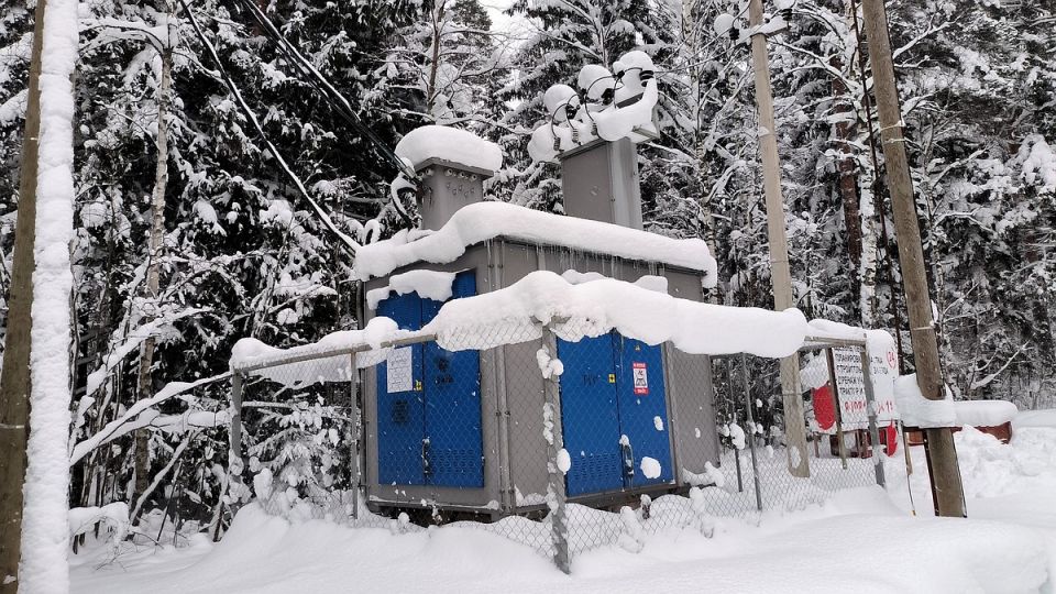 В Киеве взорвалась трансформаторная подстанция: местные сообщают о крупном пожаре