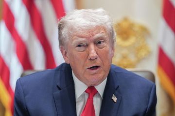 Зеленский должен двигаться в сторону мира, заявил Трамп