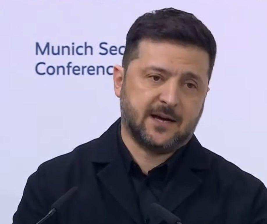 На Украине нет ни одной не повреждённой ударами электростанции, пожаловался Зеленский на Мюнхенской конференции по безопасности