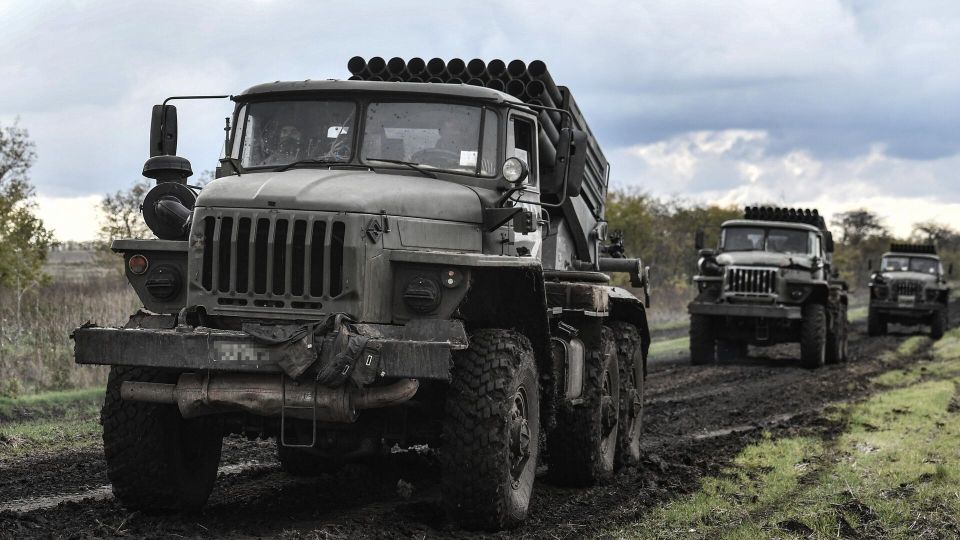 Политолог: Если не будет решения по Донбассу, Россия может начать военную кампанию в апреле-мае