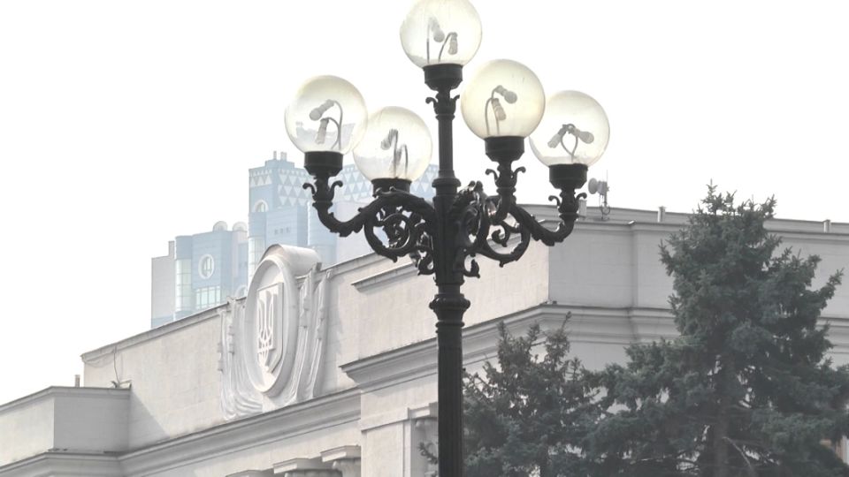 "Россия в нынешнем виде долго существовать не сможет: В Раде указали как в два этапа вернуть "утраченные территории"