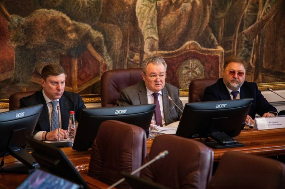 � ���� ����� �.�. �������� ������ ��������� ������������� ������ ��� ������������