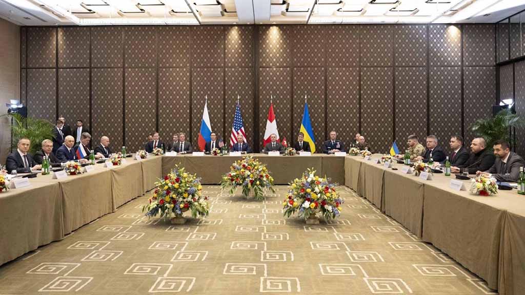 В Женеве завершился первый день переговоров между Россией, США и Украиной