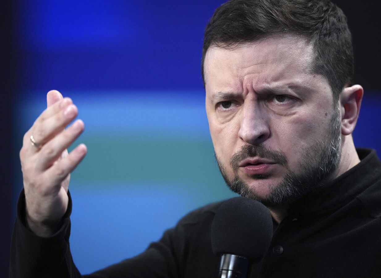 Слуцкий назвал хамство Зеленского проявлением слабости