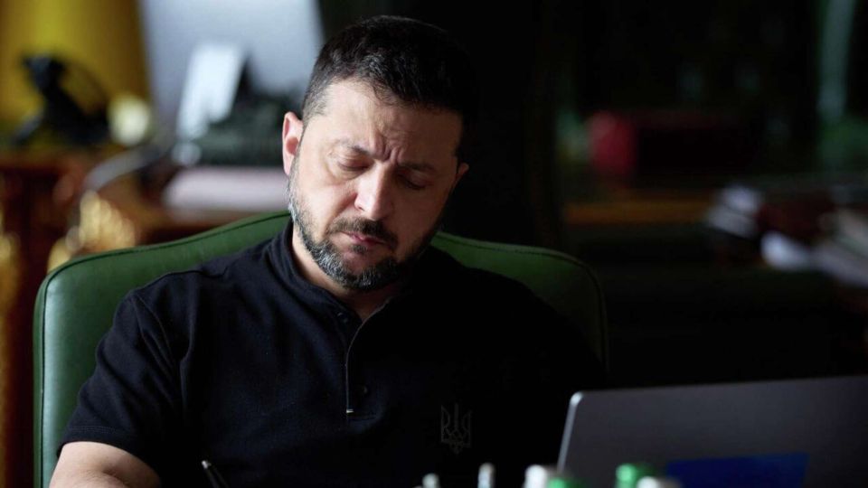 Зеленский грозит санкциями семье Александра Лукашенко