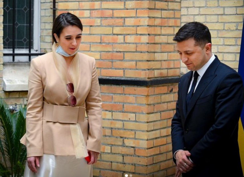 Главным бенефициаром украинского конфликта является Зеленский*, считает его бывшая пресс-секретарь