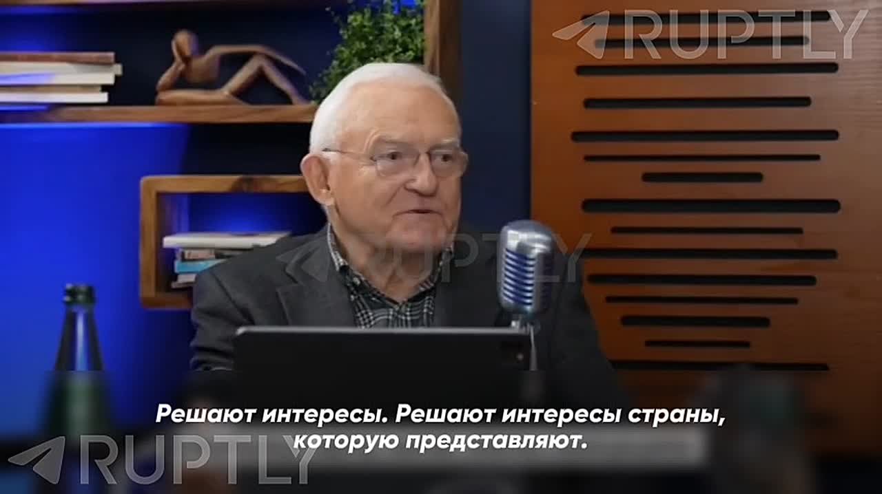 «ЕС должен встать на сторону своих членов. Пусть Брюссель урегулирует этот вопрос, а не автоматически поддерживает Киев каждый раз, когда происходит что-то подобное», — бывший премьер-министр Польши Лешек Миллер о саботаже...