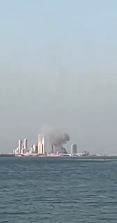 Нескольких новых ракетных ударов нанесено по Бахрейну (видео);