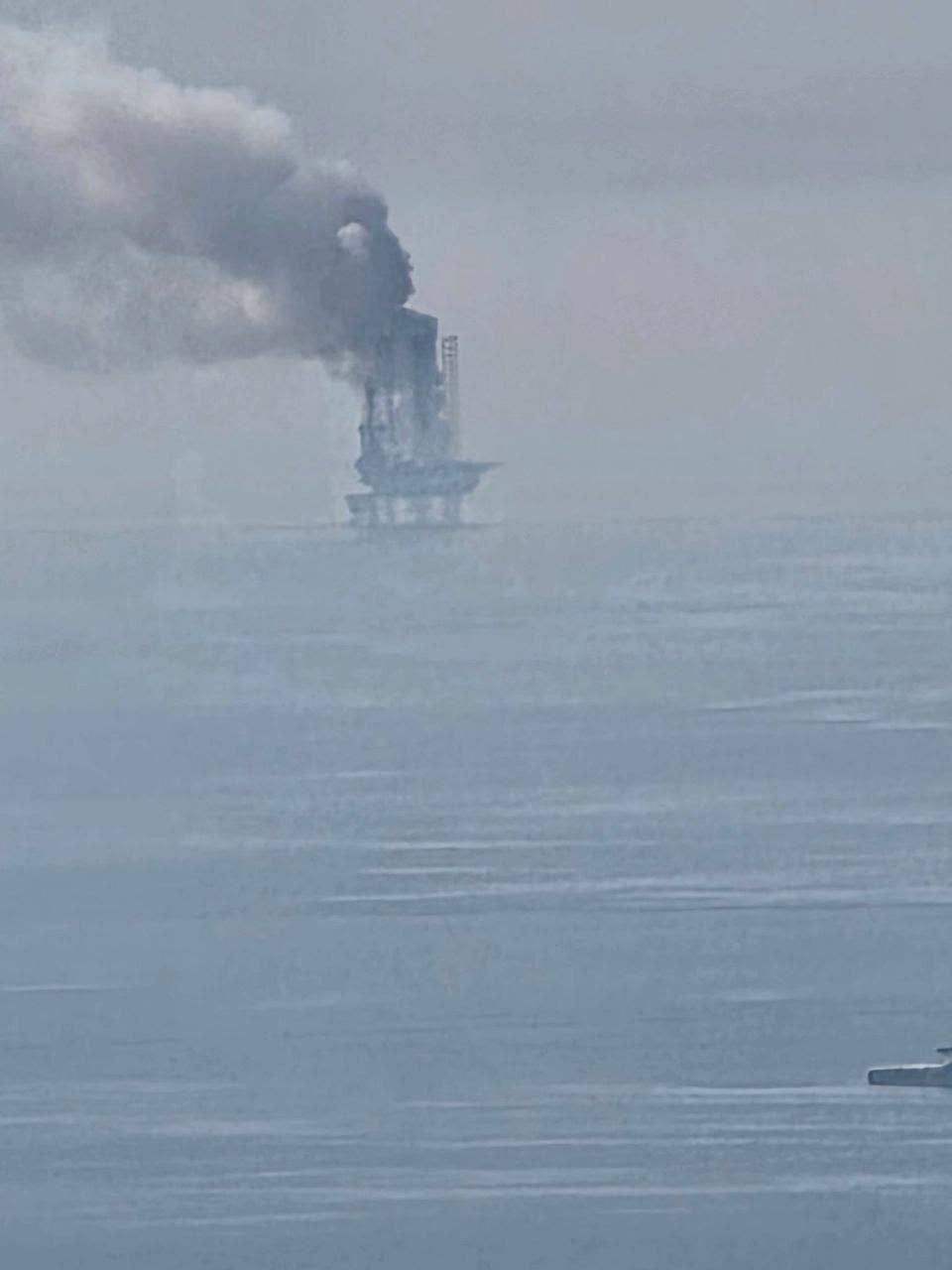 Иранский беспилотник Shahed-136 атаковал эмиратскую нефтяную платформу в Персидском заливе