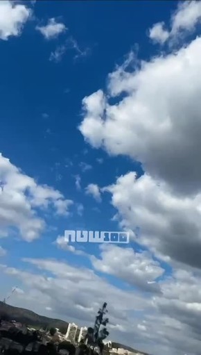 На видео — кадры прямого попадания иранской гиперзвуковой ракеты по объекту в израильском Бейт-Шемеше