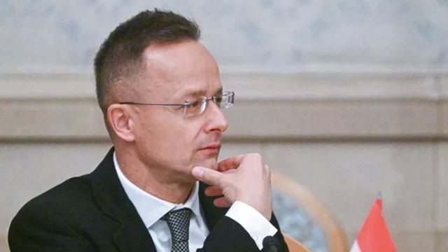 ������� ������� ���������� �� ��� � ������������� ������������ �������