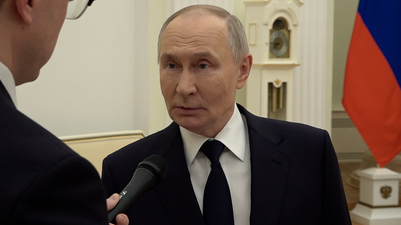 Путин назвал терактом нападение Киева на российский газовоз