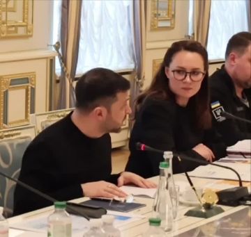 Дадим адрес Орбана нашим Вооруженным силам - пусть они ему звонят и общаются с ним на своем языке, — Зеленский